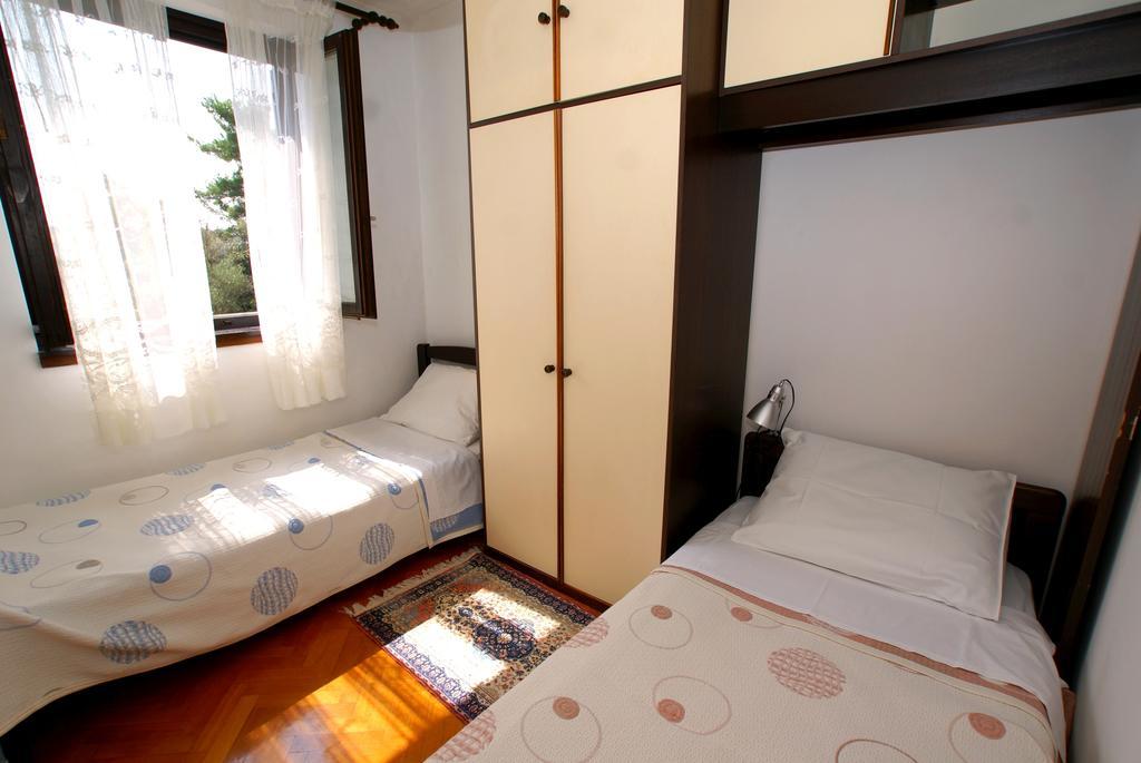 Apartment Ana 1 Malinska Ruang foto
